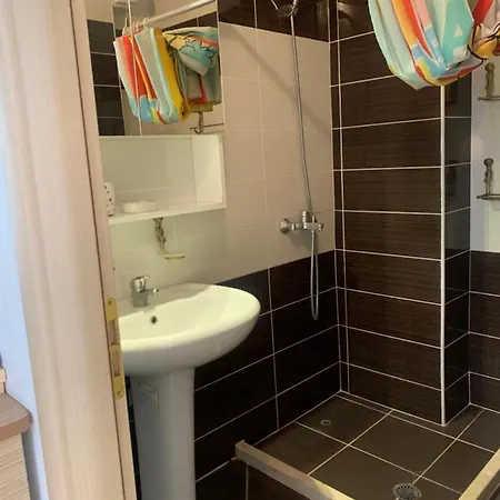 Apartment Luxury For A Large Company Sarande