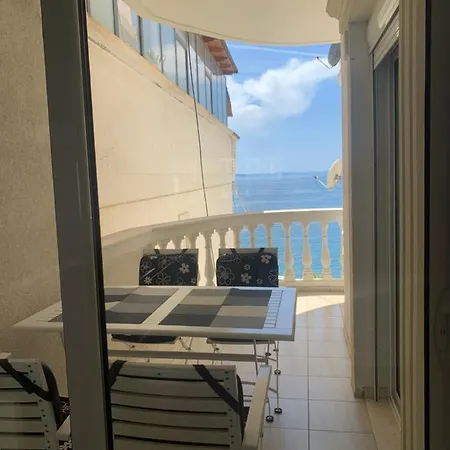 Luxury For A Large Company ساراندا